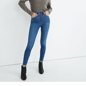 10" High-Rise Skinny Jeans: Button-Front Edition
